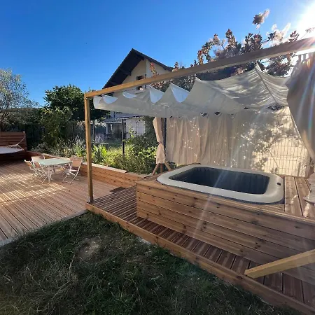 Appartement T4 RDC : jacuzzi / jardin / terrasse. Lac 2 km ! Viviers-du-Lac
